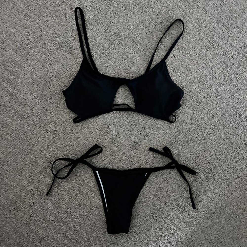 Black Strappy Bikini - NWOT